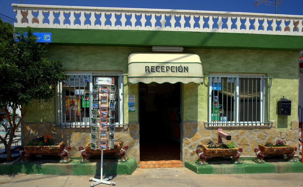 Camping Los Pinos Peñíscola Exterior foto